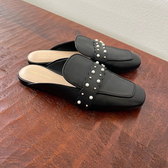 Stuart Weitzman Superstud and Pearls Black Leather Slide Mules Luxury Sz 7.5 - Picture 1 of 10
